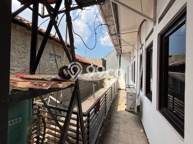Ruko Bagus Dijual LB 100m2 Lokasi Strategis Bandung Area Cocok untuk Bisnis Ruko Bagus Dijual LB 100m2 Lokasi Strategis Bandung Area Cocok untuk Bisnis