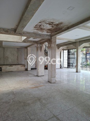 Ruko Disewa di Bogor dengan LB 275m2 Area Komersial Ramai Ruko Disewa di Bogor dengan LB 275m2 Area Komersial Ramai