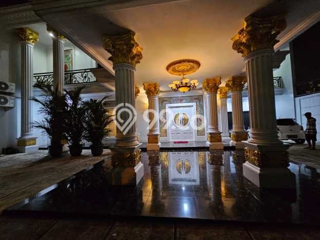 Rumah LT 690m² Semi Furnished di Jaka Permai, Dekat Mal, Bekasi Rumah LT 690m² Semi Furnished di Jaka Permai, Dekat Mal, Bekasi
