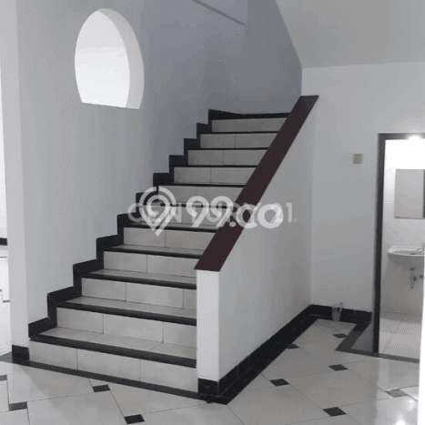Rumah Premium kawasan Cibubur, 5 KT, Area Nyaman, Luas 300m² LB 250m² Rumah Premium kawasan Cibubur, 5 KT, Area Nyaman, Luas 300m² LB 250m²