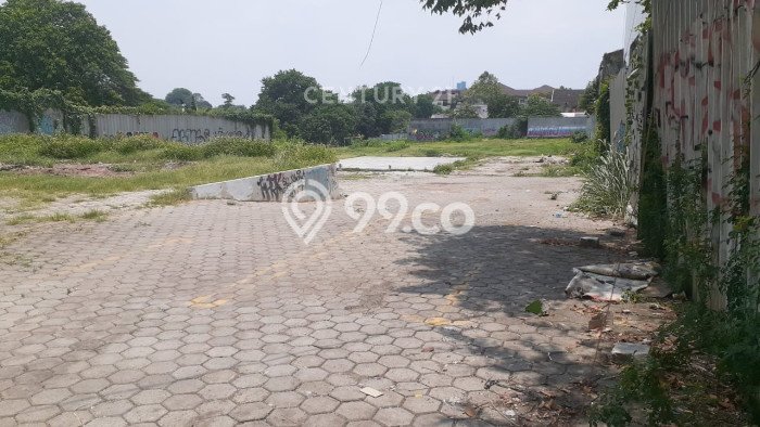 Disewakan Tanah di Pancoran, Luas 5500m², Jalan Bagus, Area Strategis Disewakan Tanah di Pancoran, Luas 5500m², Jalan Bagus, Area Strategis