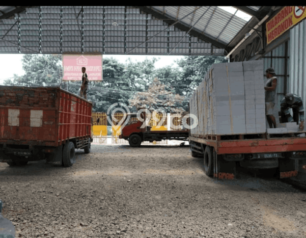 Gudang disewakan di Cibinong Bogor dengan luas bangunan 1400m2 Gudang disewakan di Cibinong Bogor dengan luas bangunan 1400m2