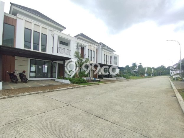 HARGA SPESIAL! Rumah di , Akses ke Pusat Kota, 2 KM, Luas 105m2m² LB 83m2m² HARGA SPESIAL! Rumah di , Akses ke Pusat Kota, 2 KM, Luas 105m2m² LB 83m2m²