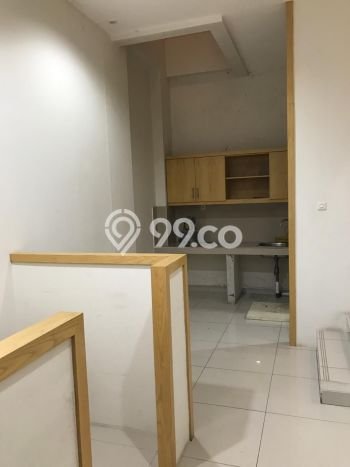 Lokasi Strategis! Dijual Ruko Bisnis di Cengkareng, Jakarta Barat Kondisi Bagus Lokasi Strategis! Dijual Ruko Bisnis di Cengkareng, Jakarta Barat Kondisi Bagus
