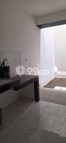 Rumah Elit Modern Siap Huni di Pantai Indah Kapuk Jakarta Utara Rumah Elit Modern Siap Huni di Pantai Indah Kapuk Jakarta Utara