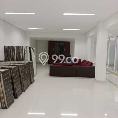 Rumah Elit Modern Tanpa Renovasi di Pantai Indah Kapuk Jakarta Utara Rumah Elit Modern Tanpa Renovasi di Pantai Indah Kapuk Jakarta Utara