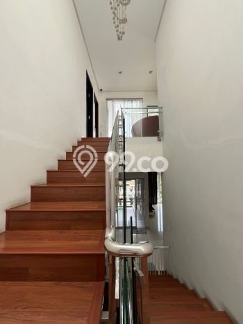 Hunian Mewah LB 2021m2 Siap Huni Desain Elegan di Pantai Indah Kapuk, Jakarta Utara Hunian Mewah LB 2021m2 Siap Huni Desain Elegan di Pantai Indah Kapuk, Jakarta Utara