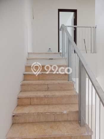 Rumah Luxury Modern Siap Huni di Golf Island Jakarta Utara Rumah Luxury Modern Siap Huni di Golf Island Jakarta Utara