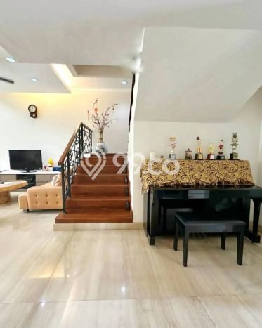 Rumah Elit LB 550m2 Siap Huni Desain Elegan di Pantai Indah Kapuk, Jakarta Utara Rumah Elit LB 550m2 Siap Huni Desain Elegan di Pantai Indah Kapuk, Jakarta Utara