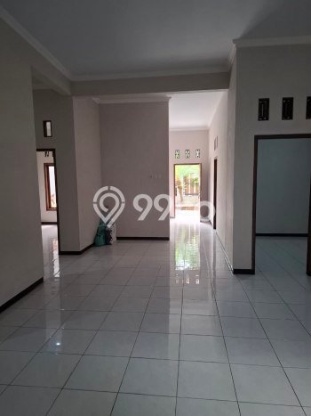 Rumah Luas Asri 4 KT Siap Huni di Tidar Malang Rumah Luas Asri 4 KT Siap Huni di Tidar Malang