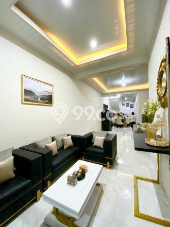 Rumah Elit LB 450m2 Siap Pakai Desain Elegan di Araya, Malang Rumah Elit LB 450m2 Siap Pakai Desain Elegan di Araya, Malang