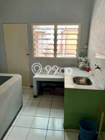 Lokasi Strategis! Dijual Ruko Bisnis di Klojen, Malang Kondisi Bagus Lokasi Strategis! Dijual Ruko Bisnis di Klojen, Malang Kondisi Bagus