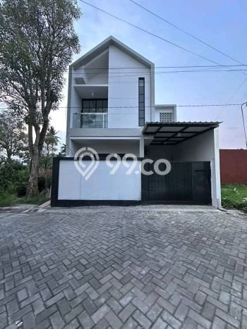 Rumah Strategis Minimalis Lb 130m2 di Kaliwates, Jember Rumah Strategis Minimalis Lb 130m2 di Kaliwates, Jember