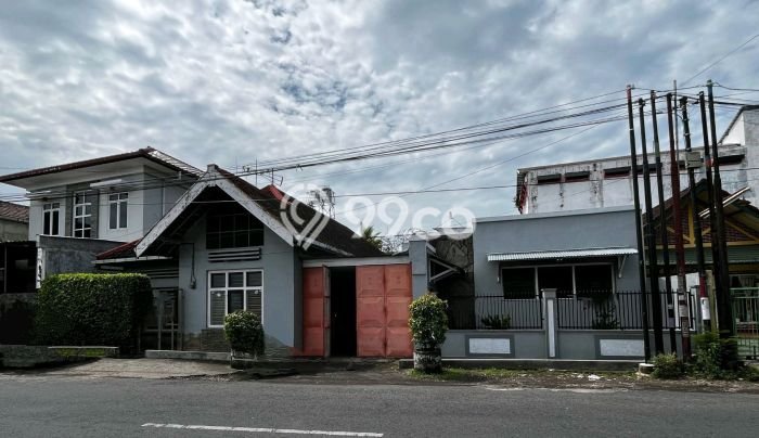 Siap Huni Hunian Elit 12 Kamar di Kaliwates Dekat ke Mana Pun Siap Huni Hunian Elit 12 Kamar di Kaliwates Dekat ke Mana Pun