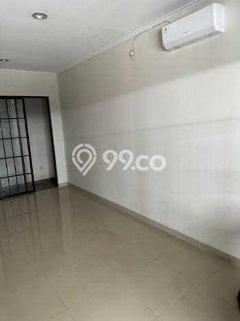 LISTING BARU! Rumah kawasan Green Lake City, Ready, 1 KM, Dekat Green Lake City, Jakarta Barat, Jakarta Barat, Luas 48m² LB 76m² LISTING BARU! Rumah kawasan Green Lake City, Ready, 1 KM, Dekat Green Lake City, Jakarta Barat, Jakarta Barat, Luas 48m² LB 76m²
