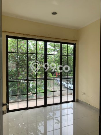 Rumah sewa siap huni 4 Kamar Tidur di Green Lake City, Jakarta Barat Rumah sewa siap huni 4 Kamar Tidur di Green Lake City, Jakarta Barat