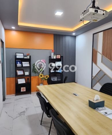 LOKASI STRATEGIS! Ruko di Kebon Jeruk, Luas 320m², Kawasan Bisnis LOKASI STRATEGIS! Ruko di Kebon Jeruk, Luas 320m², Kawasan Bisnis