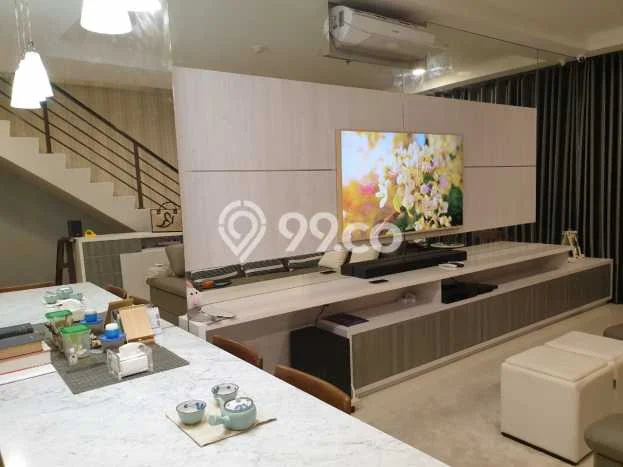 Apartemen Disewakan 4 Kamar Murah Siap Huni di Jakarta Barat, Luas 142m2 Apartemen Disewakan 4 Kamar Murah Siap Huni di Jakarta Barat, Luas 142m2