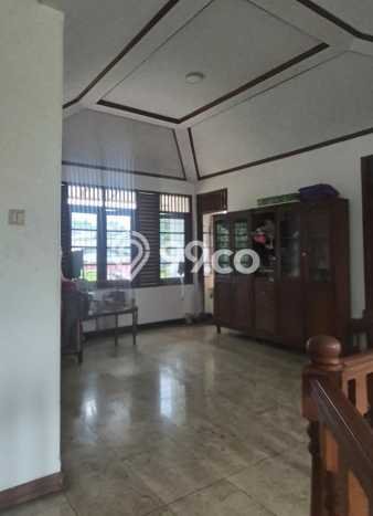 Ready to Use! Premium House LT 511m2 Desain Modern di Pejaten Ready to Use! Premium House LT 511m2 Desain Modern di Pejaten