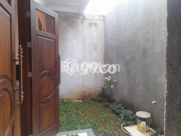 Hunian Mewah LB 290m2 Siap Pakai Desain Elegan di Pondok Kelapa, Jakarta Timur Hunian Mewah LB 290m2 Siap Pakai Desain Elegan di Pondok Kelapa, Jakarta Timur