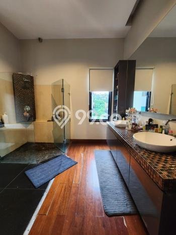 Ready to Use! Premium House LT 360m2 Desain Modern di Pondok Labu Ready to Use! Premium House LT 360m2 Desain Modern di Pondok Labu