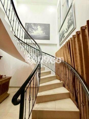 Jual Rumah Luas Megah Dengan View Eksklusif di Jaka Setia, Bekasi Jual Rumah Luas Megah Dengan View Eksklusif di Jaka Setia, Bekasi