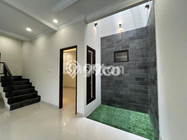 For Sale Rumah Mewah Exclusive di Duren Sawit, Jakarta Timur For Sale Rumah Mewah Exclusive di Duren Sawit, Jakarta Timur