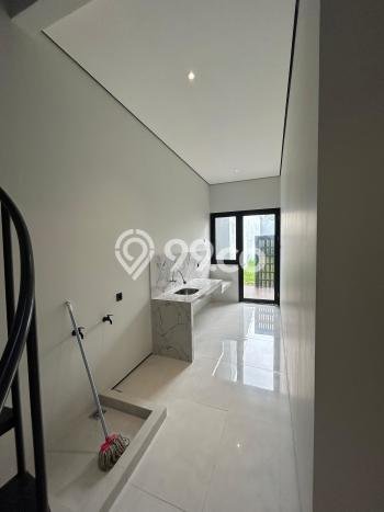 Rumah Mewah LB 280m2 Siap Pakai Desain Elegan di BSD Eminent, Tangerang Rumah Mewah LB 280m2 Siap Pakai Desain Elegan di BSD Eminent, Tangerang