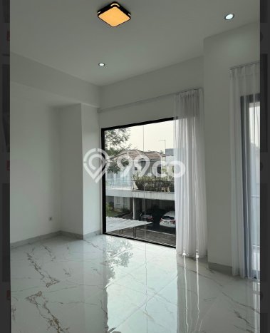 Rumah Luxury Modern Tanpa Renovasi di BSD Foresta Tangerang Rumah Luxury Modern Tanpa Renovasi di BSD Foresta Tangerang