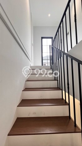 Hunian Elit LB 180m2 Siap Pakai Desain Elegan di BSD Nusaloka, Tangerang Hunian Elit LB 180m2 Siap Pakai Desain Elegan di BSD Nusaloka, Tangerang