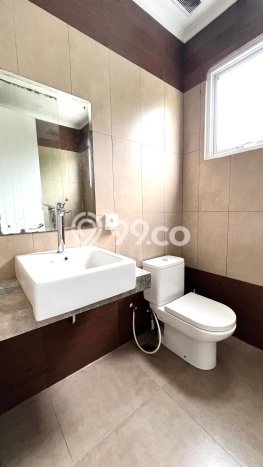 Dijual Rumah Mewah Megah Dengan View Cantik di BSD Eminent, Tangerang Dijual Rumah Mewah Megah Dengan View Cantik di BSD Eminent, Tangerang