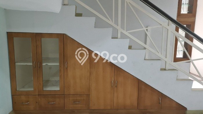 Ready to Use! Luxury House LT 120m2 Desain Elegan di Daan Mogot Ready to Use! Luxury House LT 120m2 Desain Elegan di Daan Mogot