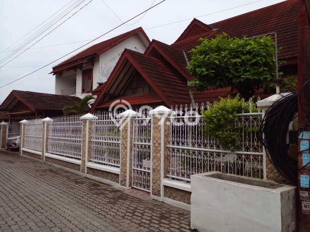 Rumah Modern 6 KT di Maguwoharjo Yogyakarta Semi Furnished Rumah Modern 6 KT di Maguwoharjo Yogyakarta Semi Furnished