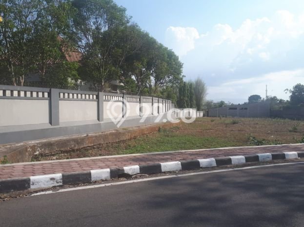 Kavling Tanah Dijual di Magelang Tengah, Magelang, Luas 1800m2 Area Strategis Kavling Tanah Dijual di Magelang Tengah, Magelang, Luas 1800m2 Area Strategis