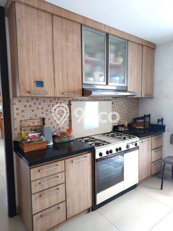 Area Ramai! Komersial Dijual di Depok untuk Bisnis Luas Bangunan 990m2 Area Ramai! Komersial Dijual di Depok untuk Bisnis Luas Bangunan 990m2