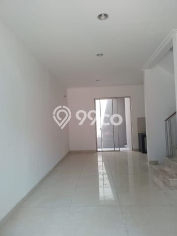 Disewakan! Rumah 3 Kamar Tidur &
3 Kamar Mandi di Pantai Indah Kapuk, Jakarta Utara Disewakan! Rumah 3 Kamar Tidur &
3 Kamar Mandi di Pantai Indah Kapuk, Jakarta Utara