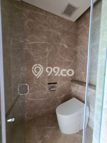Sewa Rumah Nyaman LT 360m2 / LB 444m2 di Pantai Indah Kapuk, Jakarta Utara Sewa Rumah Nyaman LT 360m2 / LB 444m2 di Pantai Indah Kapuk, Jakarta Utara