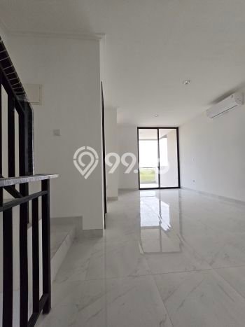 For Sale! Luxury House LT 75m2 Desain Elegan di Pantai Indah Kapuk For Sale! Luxury House LT 75m2 Desain Elegan di Pantai Indah Kapuk