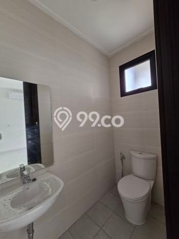 For Sale! Luxury House LT 75m2 Desain Elegan di Pantai Indah Kapuk For Sale! Luxury House LT 75m2 Desain Elegan di Pantai Indah Kapuk