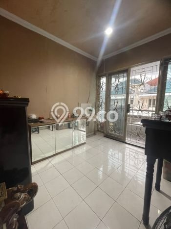 For Sale! Luxury House LT 180m2 Desain Elegan di Pantai Indah Kapuk For Sale! Luxury House LT 180m2 Desain Elegan di Pantai Indah Kapuk