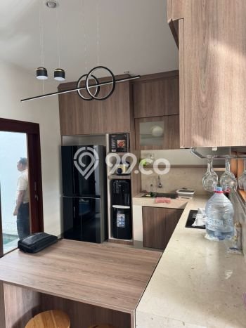 Rumah Elit Modern Tanpa Renovasi di Mumbul Badung Rumah Elit Modern Tanpa Renovasi di Mumbul Badung