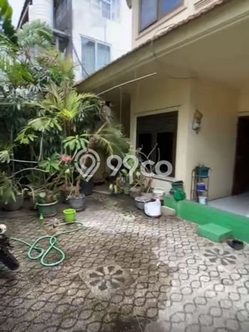 Rumah LT 204m2m² / LB 204m2m² Area Strategis di , Badung Rumah LT 204m2m² / LB 204m2m² Area Strategis di , Badung