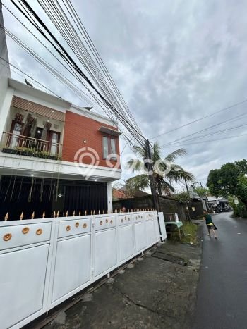 Rumah Strategis Modern Lb 127m2 di Denpasar Utara, Denpasar Rumah Strategis Modern Lb 127m2 di Denpasar Utara, Denpasar
