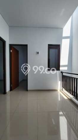 Rumah dengan Lokasi Strategis 0 KT di Sariwangi, Bandung Rumah dengan Lokasi Strategis 0 KT di Sariwangi, Bandung
