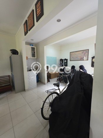 Hunian Nyaman Asri 2 KT Siap Huni di Graha Raya Tangerang Selatan Hunian Nyaman Asri 2 KT Siap Huni di Graha Raya Tangerang Selatan