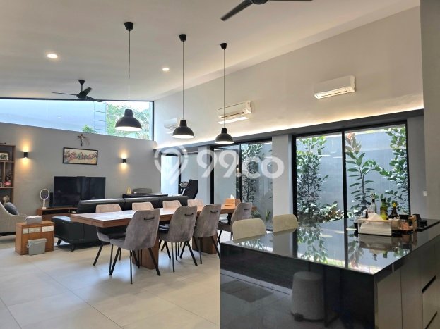 Ready to Use! Premium House LT 400m2 Desain Modern di BSD The Green Ready to Use! Premium House LT 400m2 Desain Modern di BSD The Green