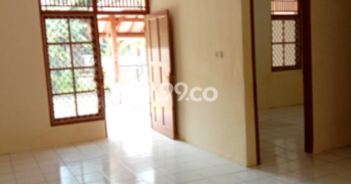 Rumah Luas Asri 3 KT Siap Pakai di Bintaro Tangerang Selatan Rumah Luas Asri 3 KT Siap Pakai di Bintaro Tangerang Selatan