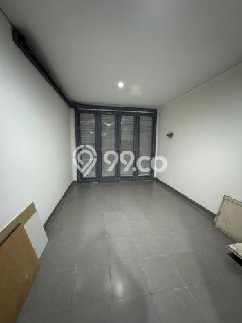 Rumah area BSD Green Wich, 4 KT, Dekat Pusat Kota, Luas 135m2m² LB 135m2m² Rumah area BSD Green Wich, 4 KT, Dekat Pusat Kota, Luas 135m2m² LB 135m2m²