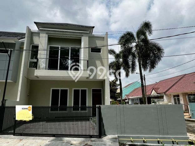 For Sale! Luxury House LT 143m2 Desain Modern di Villa Melati Mas For Sale! Luxury House LT 143m2 Desain Modern di Villa Melati Mas