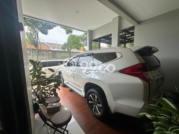 Dijual Rumah Mewah Elegan Dengan View Cantik di Bintaro, Jakarta Selatan Dijual Rumah Mewah Elegan Dengan View Cantik di Bintaro, Jakarta Selatan